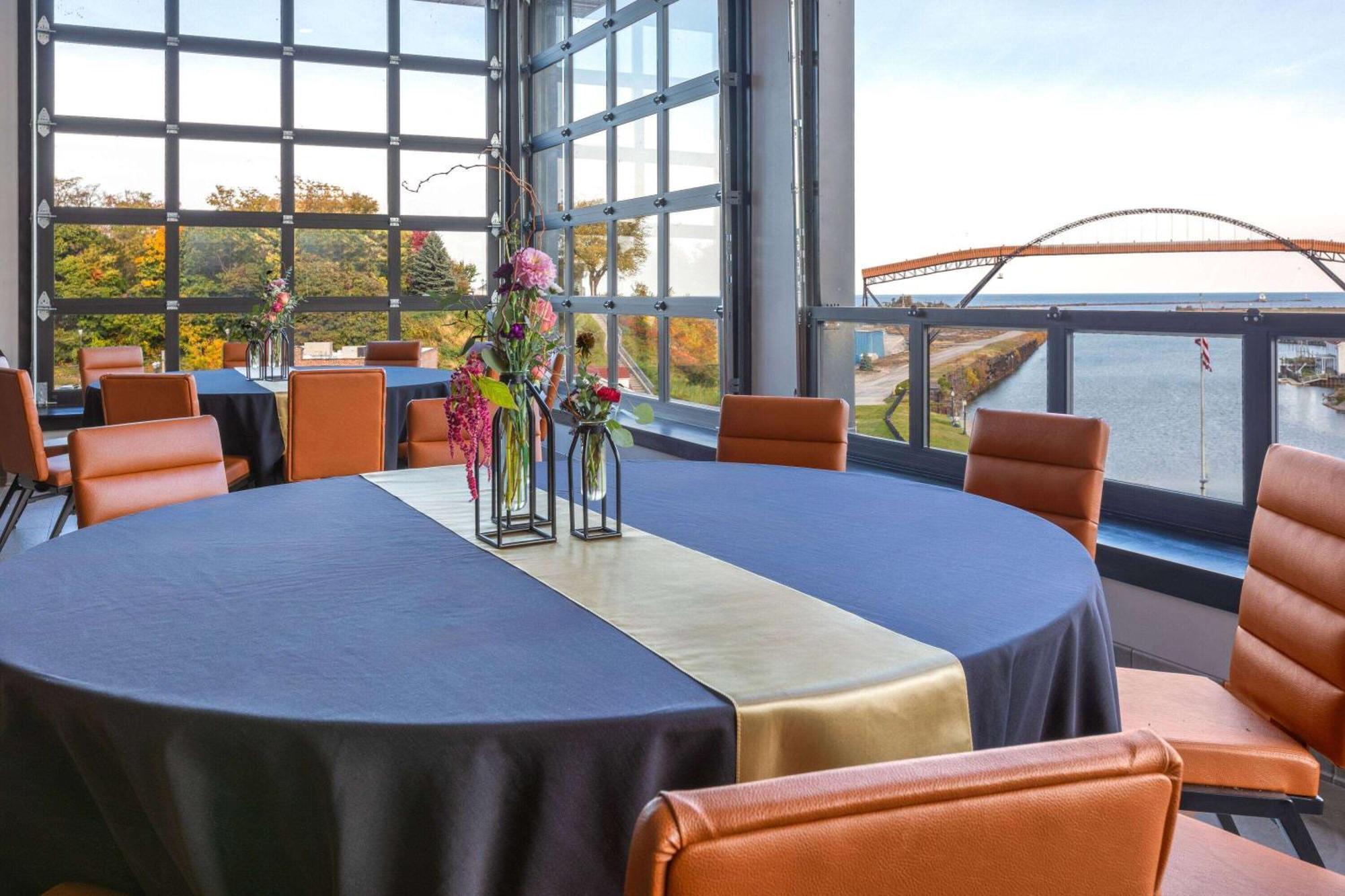 Riverbend Hotel And Suites, Trademark Collection By Wyndham アシュタビューラ エクステリア 写真